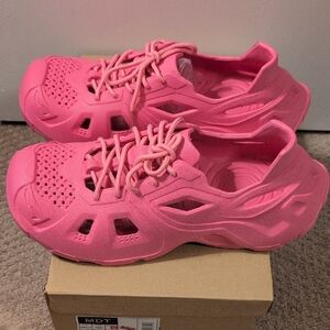 Vibrant Pink Athletic Sandal Sneakers In Size 10 NWT
